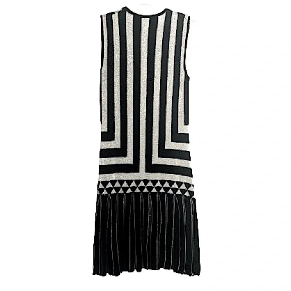 Cynthia Steffe Dress in Black and Silver, Size S - Picture 4 of 8